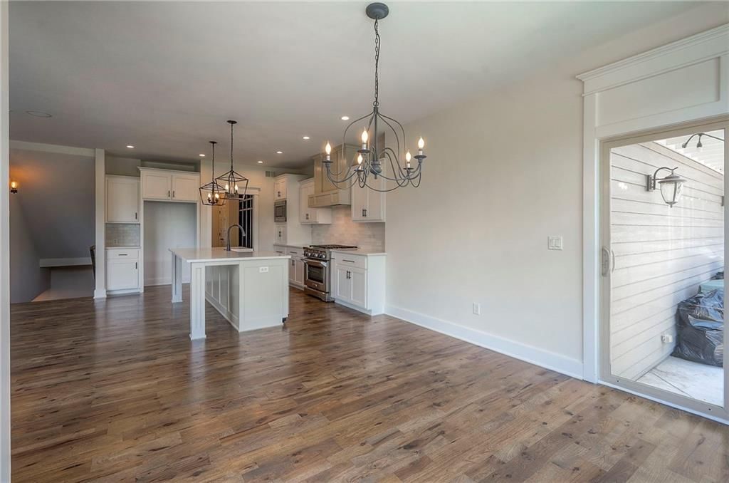 Photo 28 of 92 - 17875 Bluejacket Street