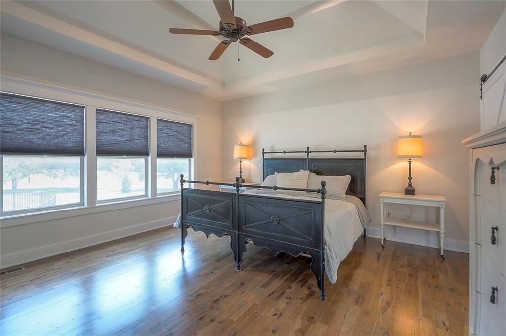 Photo 33 of 92 - 17875 Bluejacket Street