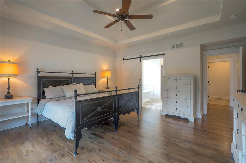 Photo 34 of 92 - 17875 Bluejacket Street