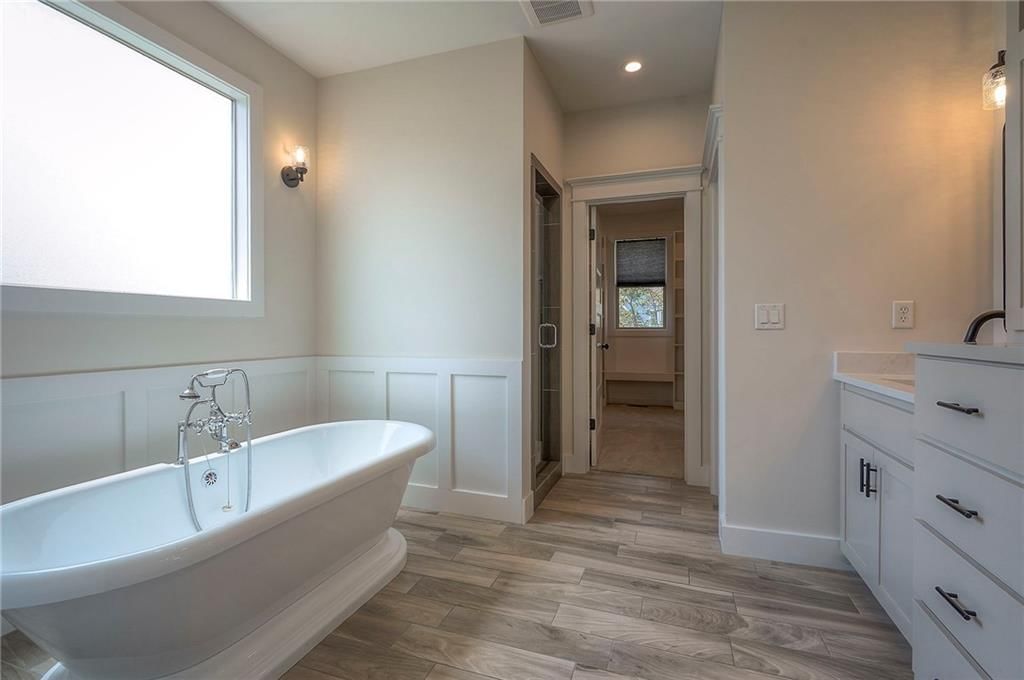 Photo 36 of 92 - 17875 Bluejacket Street