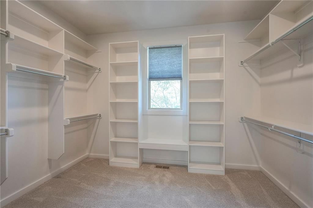 Photo 41 of 92 - 17875 Bluejacket Street