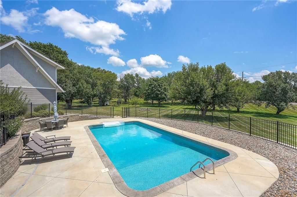 Photo 82 of 92 - 17875 Bluejacket Street