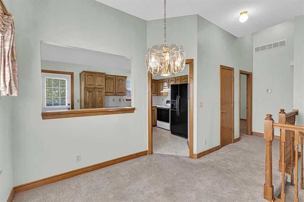 Photo 6 of 30 - 21213 W 51st Terrace