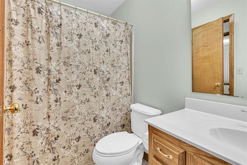 Photo 21 of 30 - 21213 W 51st Terrace