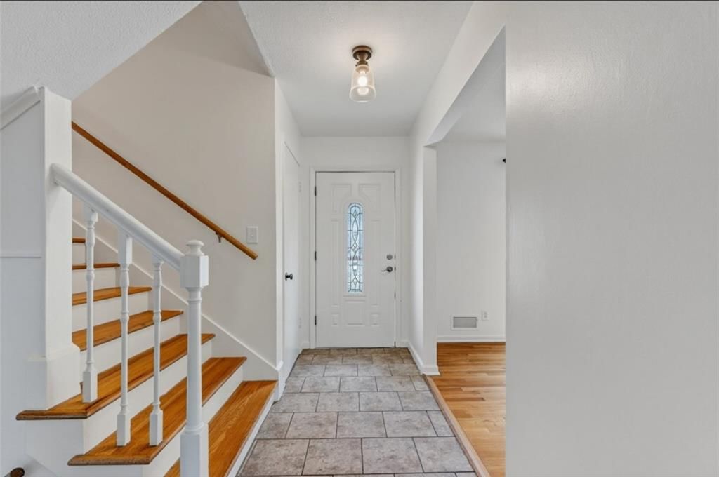 10412 Indiana Avenue — photo 3