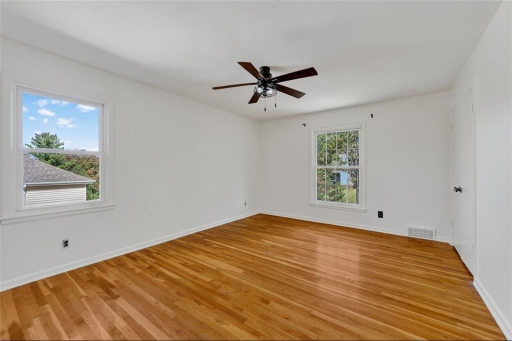 10412 Indiana Avenue — photo 16