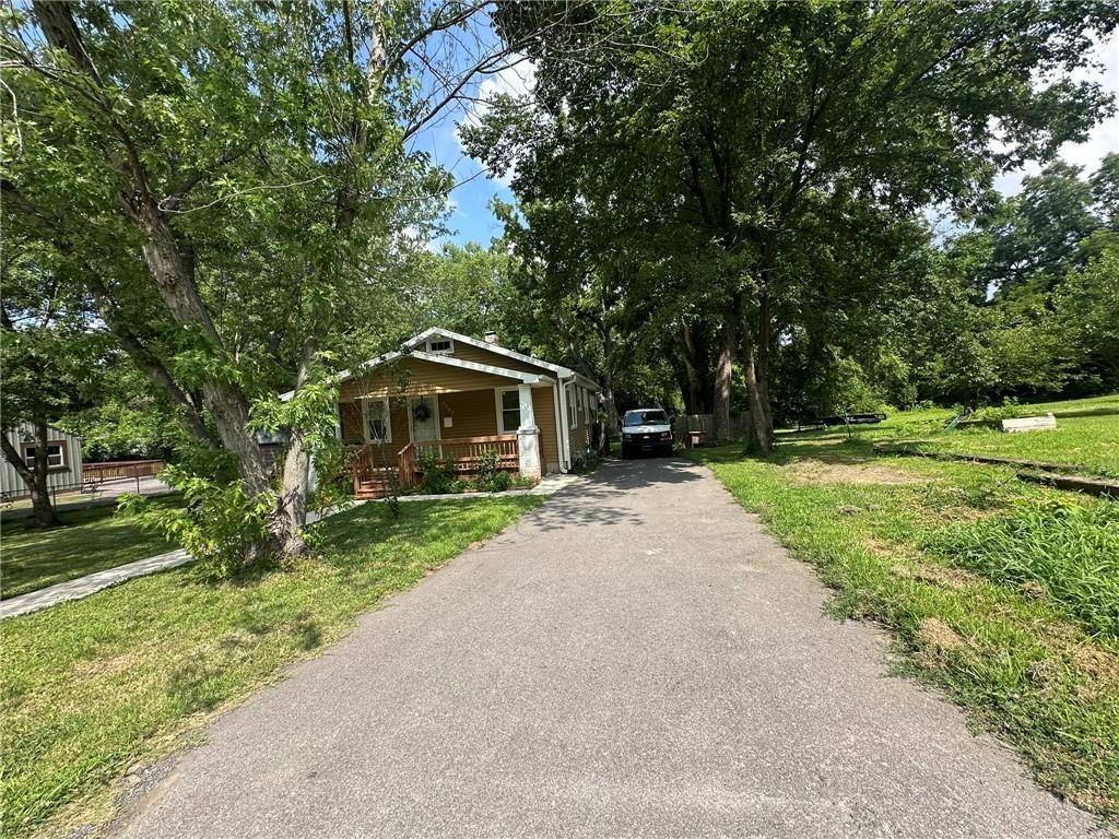 Photo 33 of 41 - 3009 N 33 Street