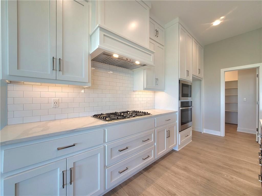18221 Monrovia Street — photo 11