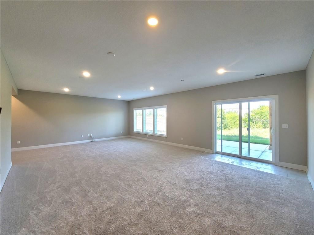 18221 Monrovia Street — photo 28