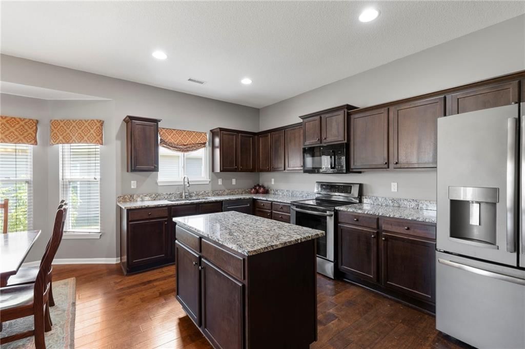 Photo 9 of 32 - 685 NE 66th Street