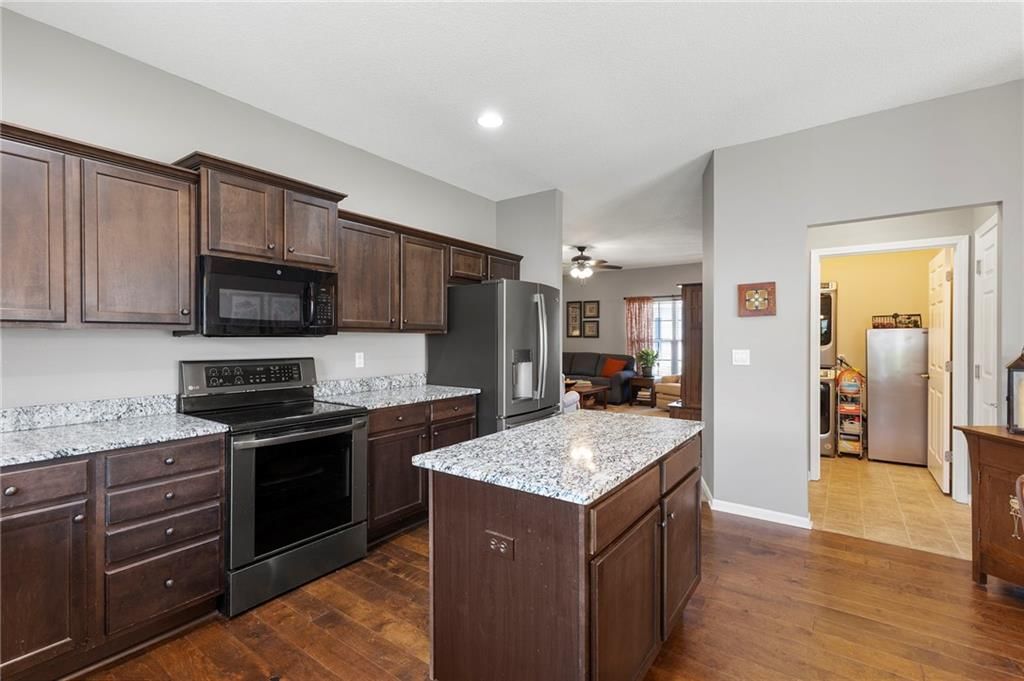 Photo 11 of 32 - 685 NE 66th Street