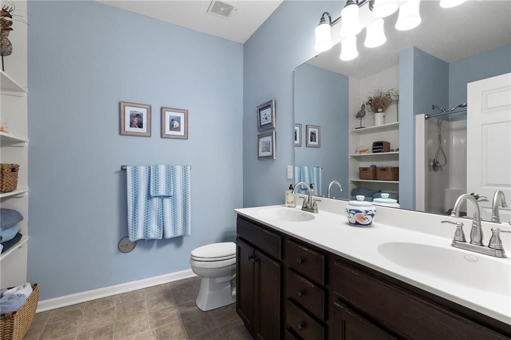 Photo 18 of 32 - 685 NE 66th Street