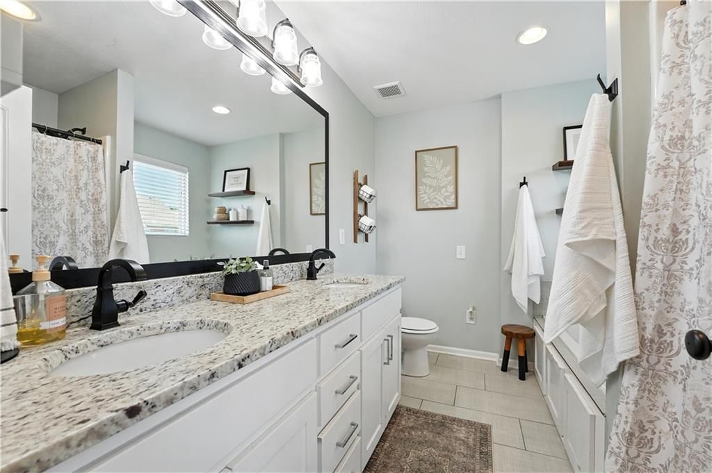 Photo 7 of 18 - 16728 Ruby Way