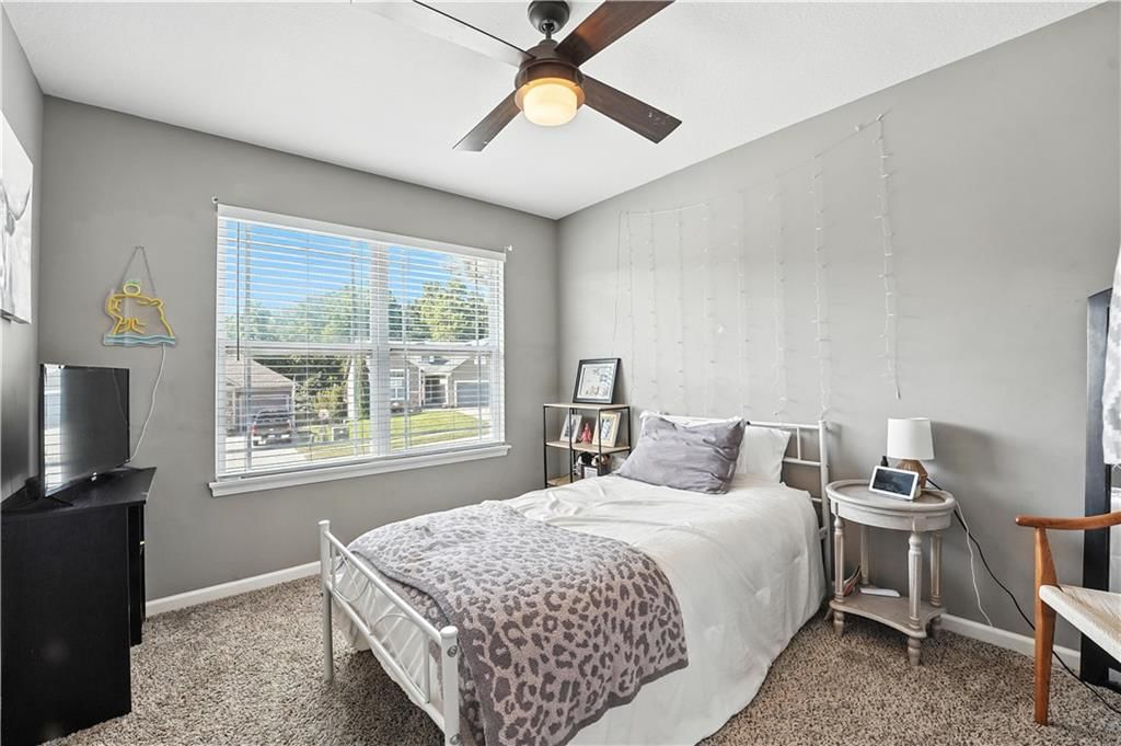 Photo 8 of 18 - 16728 Ruby Way