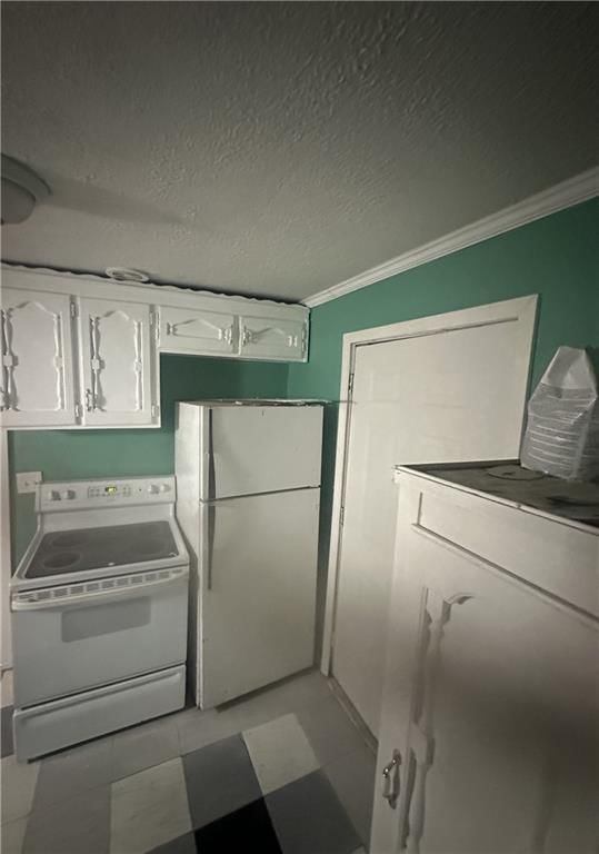 2209 E 72nd Street — photo 12