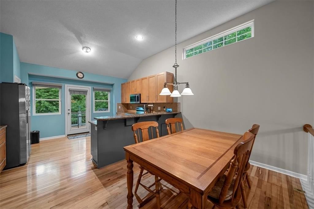 Photo 11 of 44 - 5918 W Richards Drive