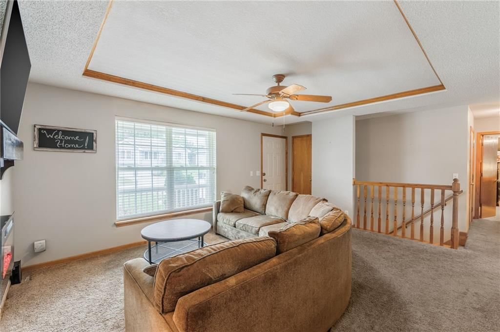 Photo 6 of 32 - 1317 Stonecrest Drive