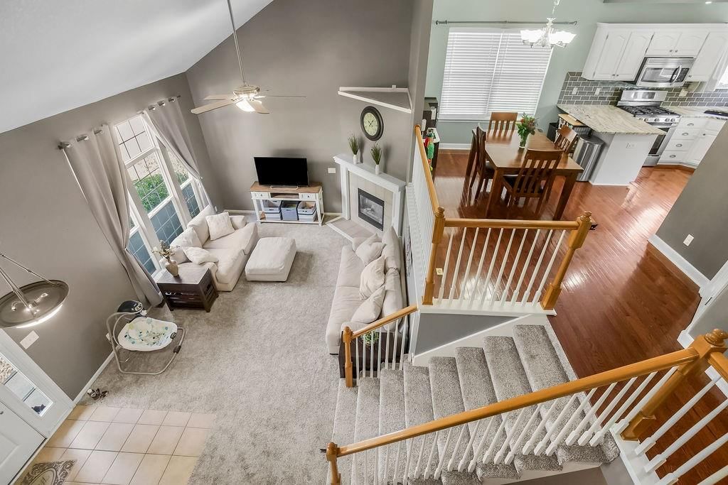 Photo 5 of 37 - 620 E Dogwood Street