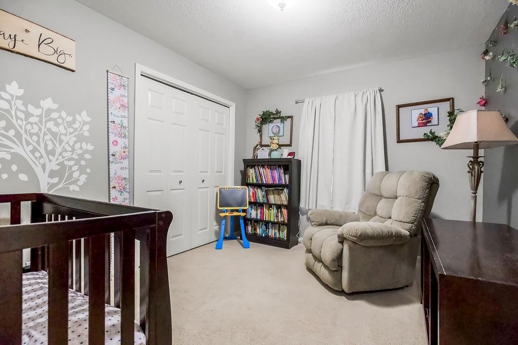 Photo 23 of 37 - 620 E Dogwood Street