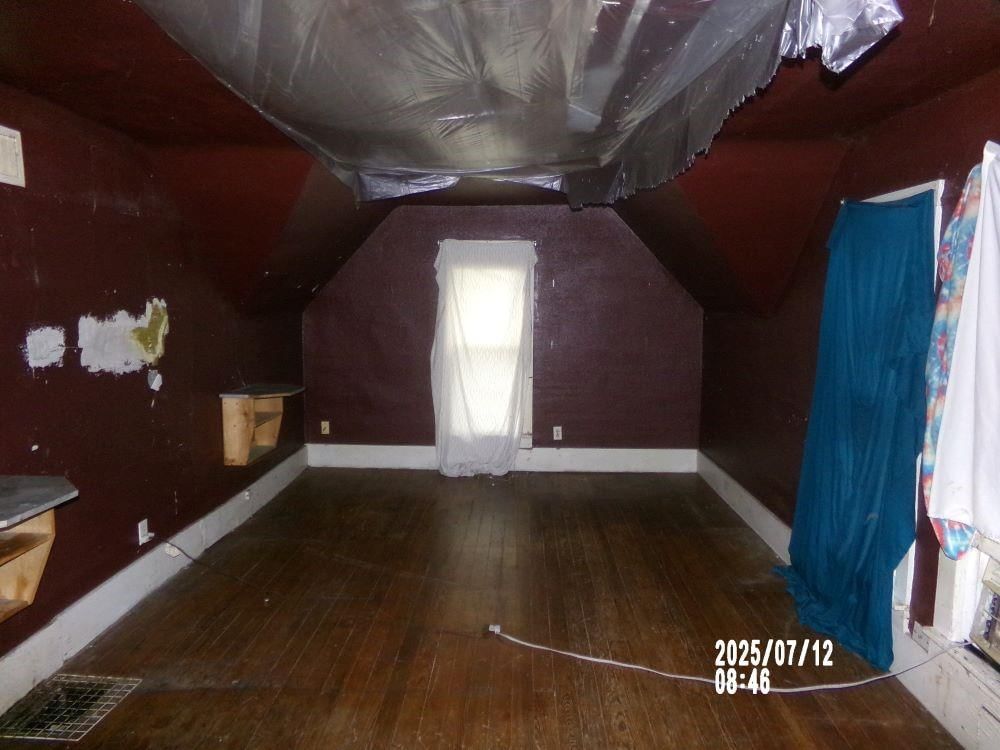 211 W Madison Street — photo 4