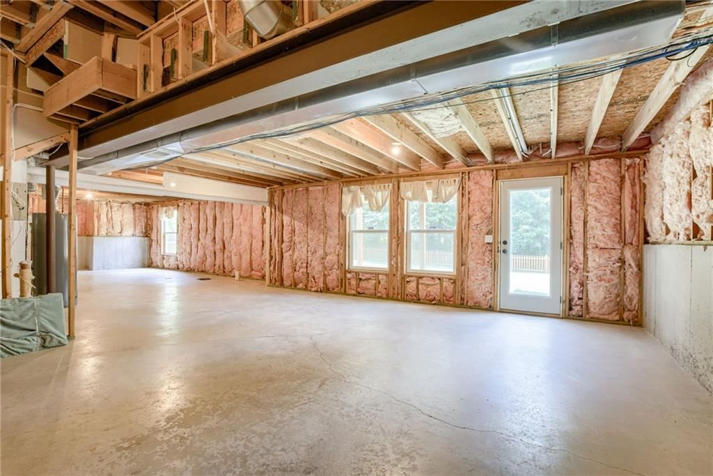 20918 Larkspur Avenue — photo 37