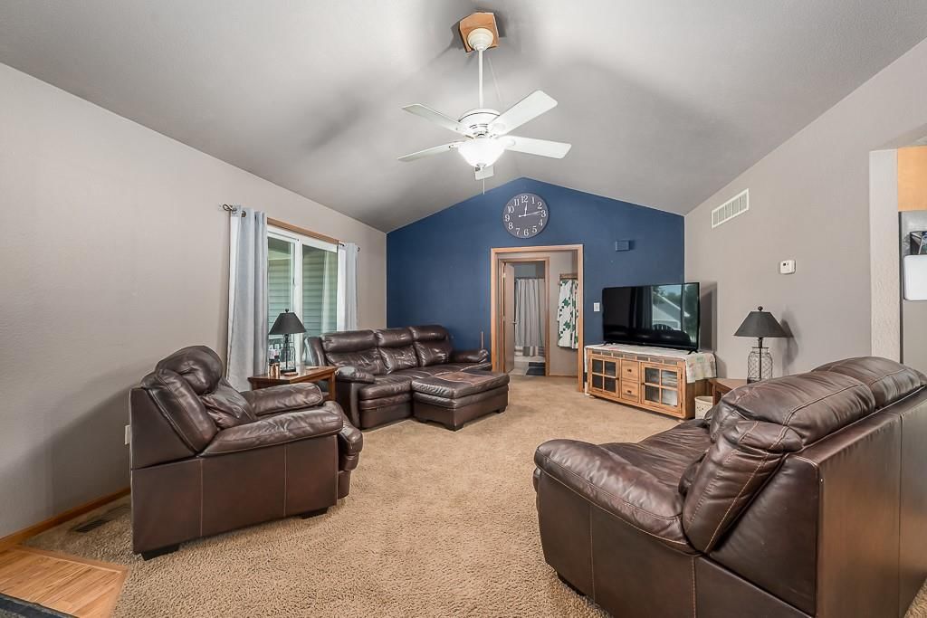 Photo 8 of 26 - 307 N Cypress Street