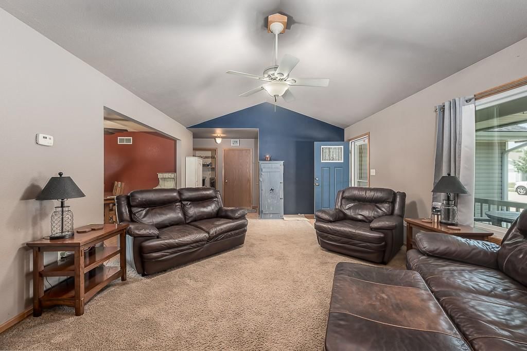 Photo 9 of 26 - 307 N Cypress Street