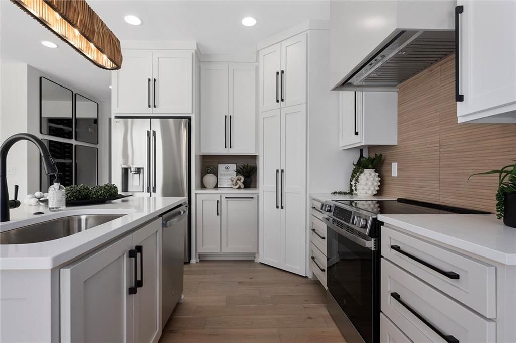9736 N Montclair Avenue — photo 20