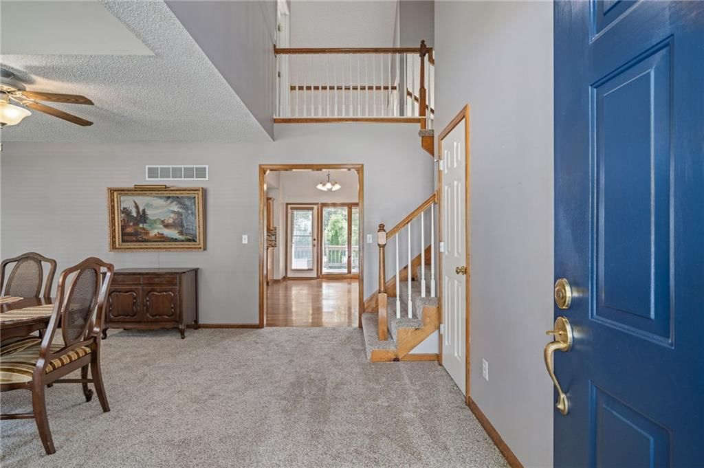 Photo 2 of 26 - 4309 NE Blue Jay Circle