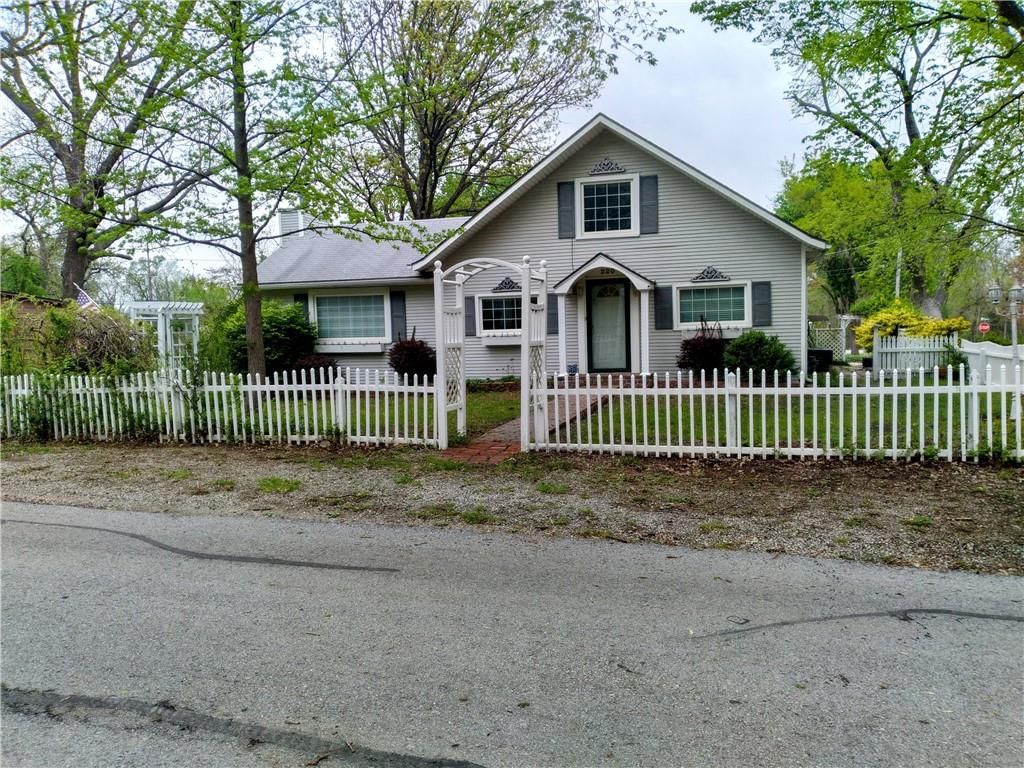 220 E McCarty Street — photo 4