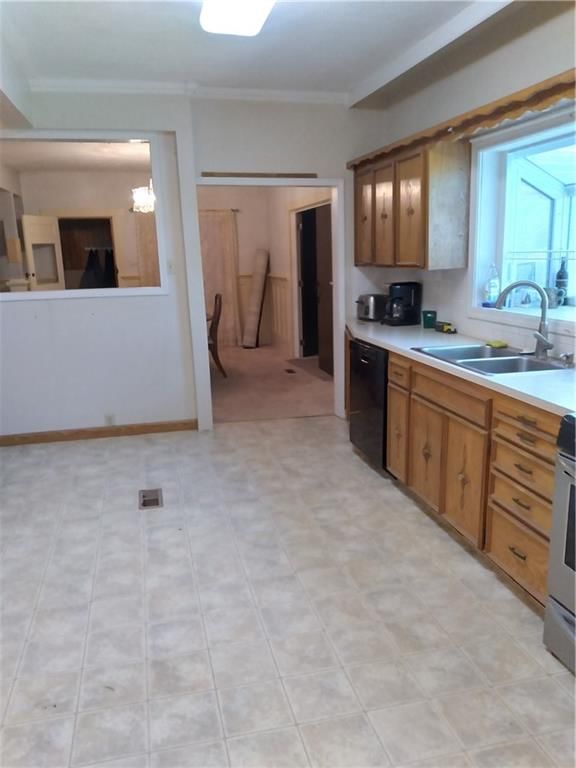 220 E McCarty Street — photo 21