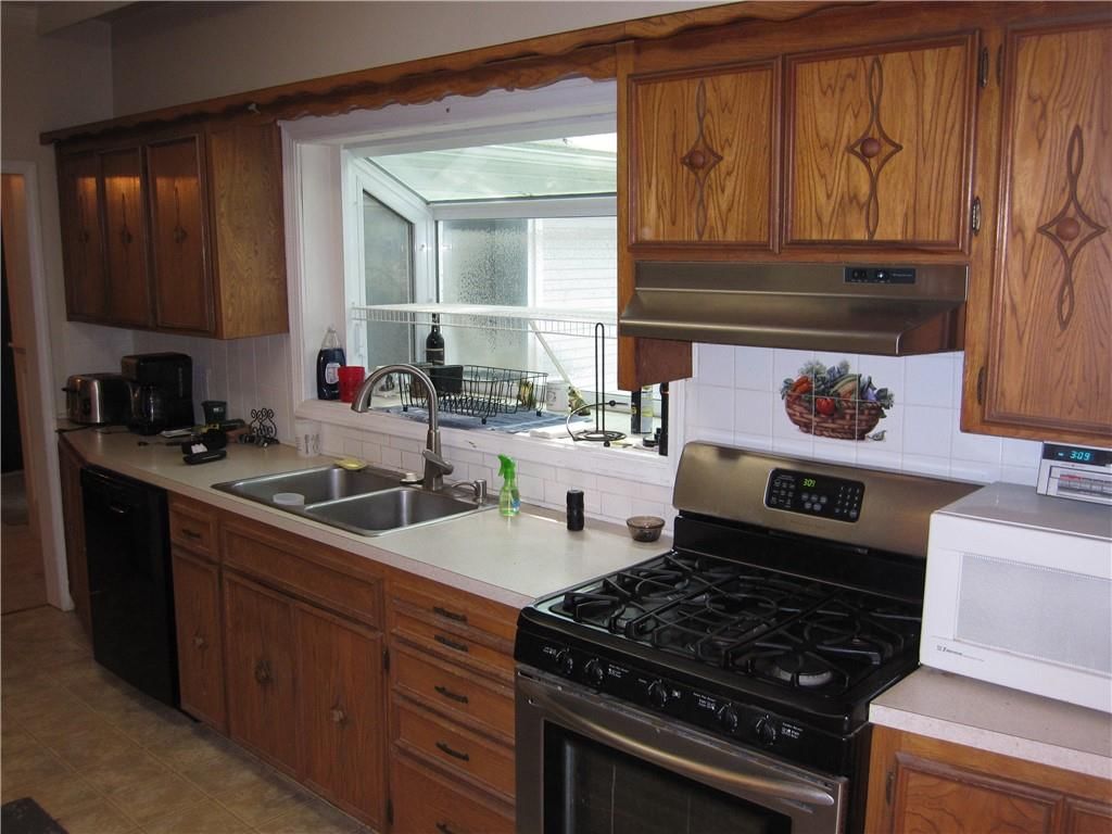 220 E McCarty Street — photo 25