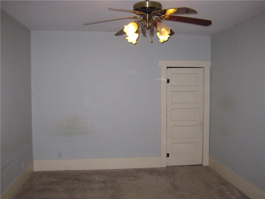 220 E McCarty Street — photo 29