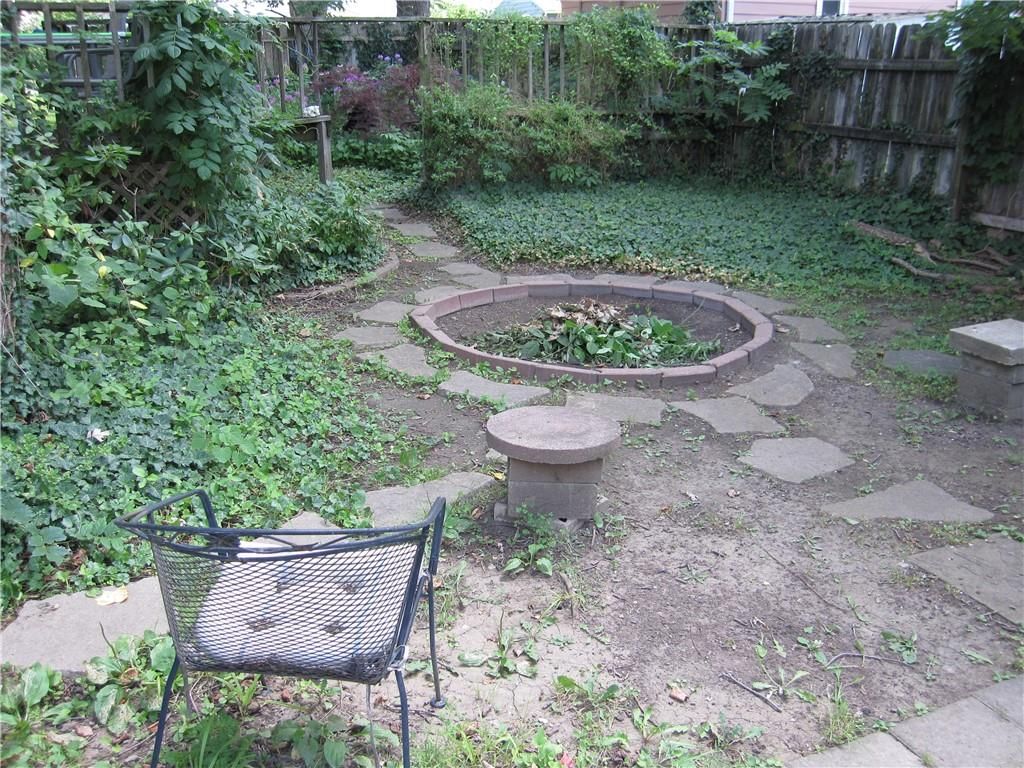 220 E McCarty Street — photo 50