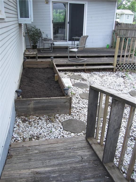 220 E McCarty Street — photo 51