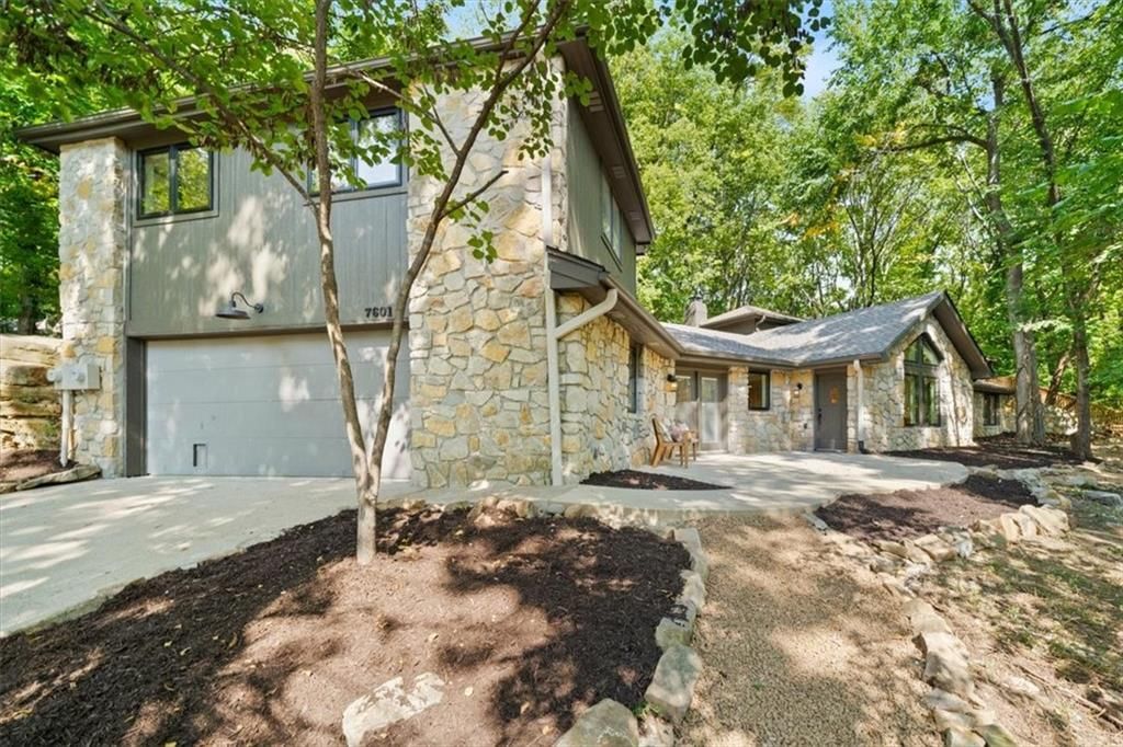 Photo 6 of 50 - 7601 E Forest Lakes Drive NW