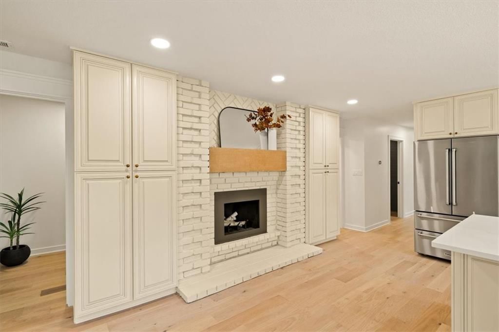 Photo 13 of 50 - 7601 E Forest Lakes Drive NW