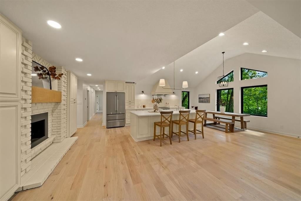 Photo 14 of 50 - 7601 E Forest Lakes Drive NW