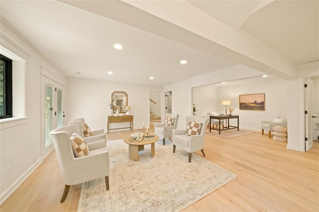 Photo 16 of 50 - 7601 E Forest Lakes Drive NW