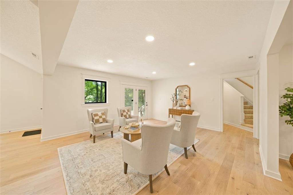 Photo 18 of 50 - 7601 E Forest Lakes Drive NW