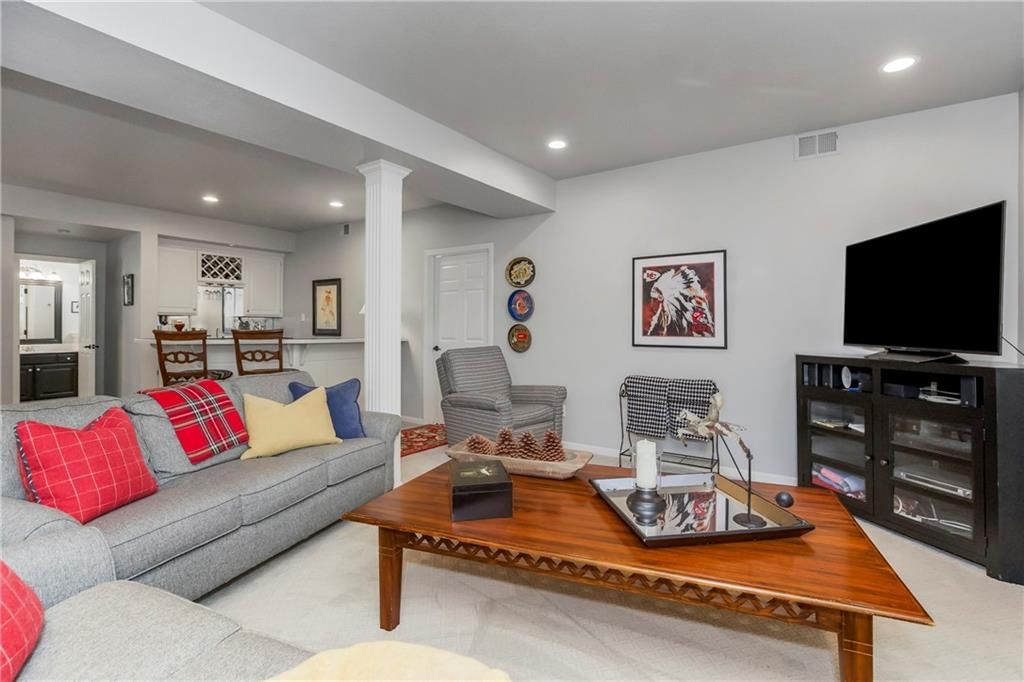 12313 England Street — photo 28