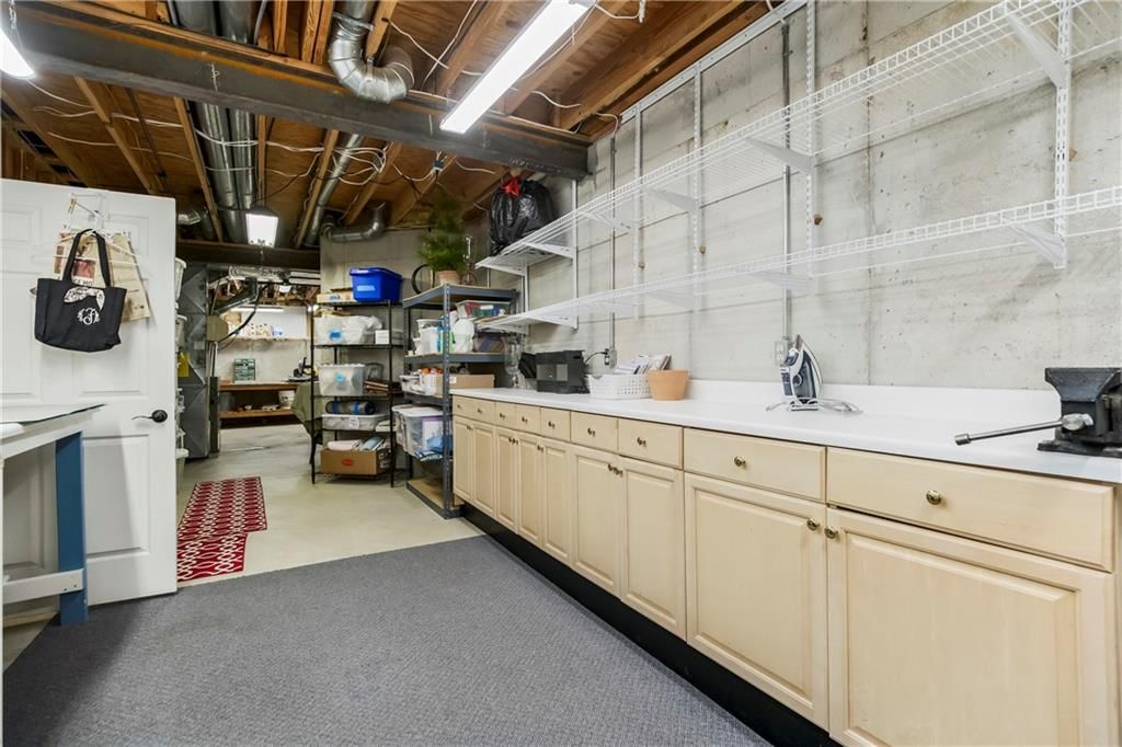 12313 England Street — photo 32