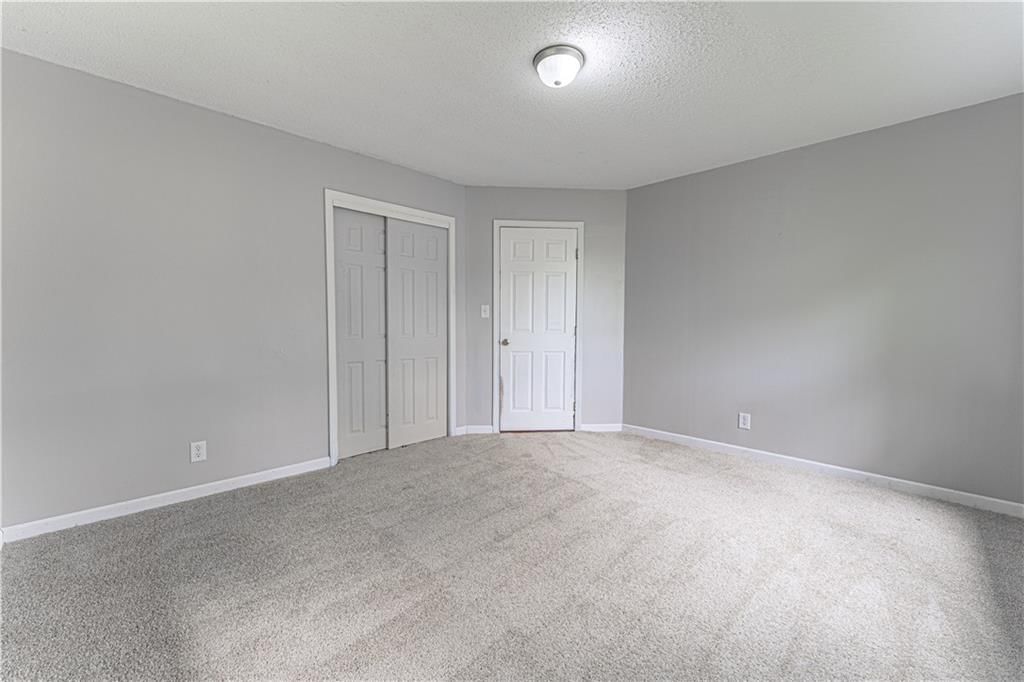 202 W Henry Street — photo 24