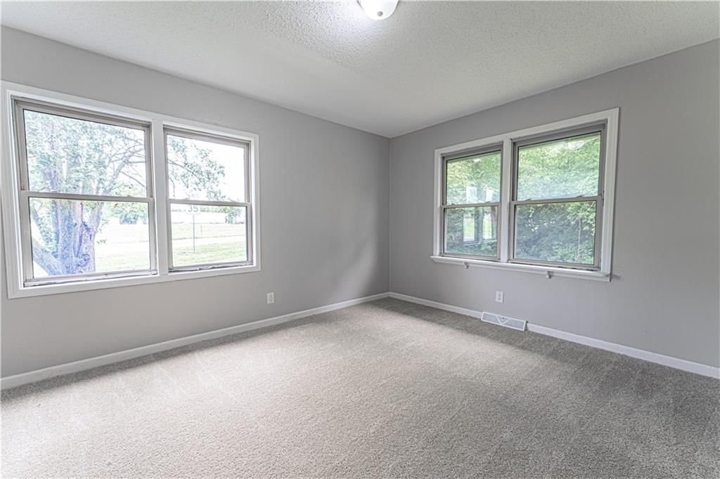 202 W Henry Street — photo 25