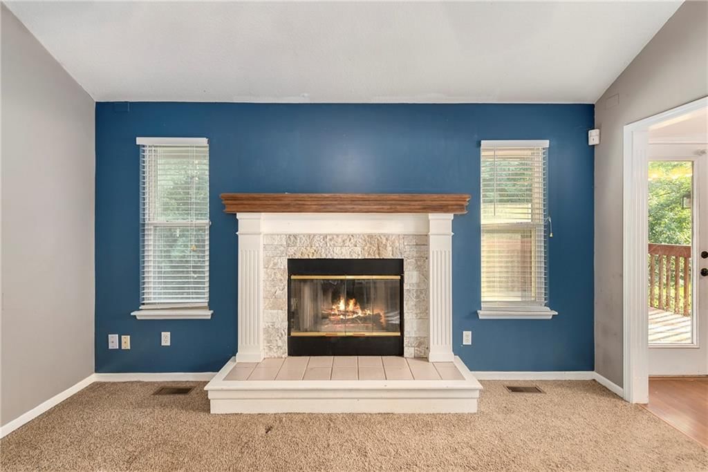 1104 N Viking Drive — photo 3