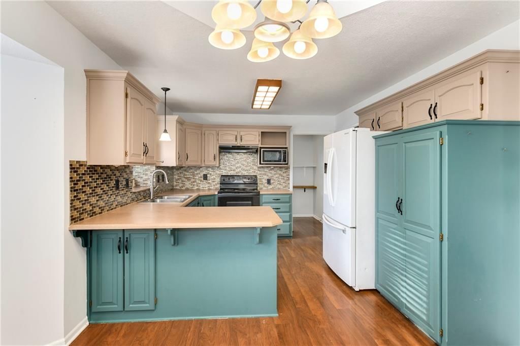 1104 N Viking Drive — photo 7