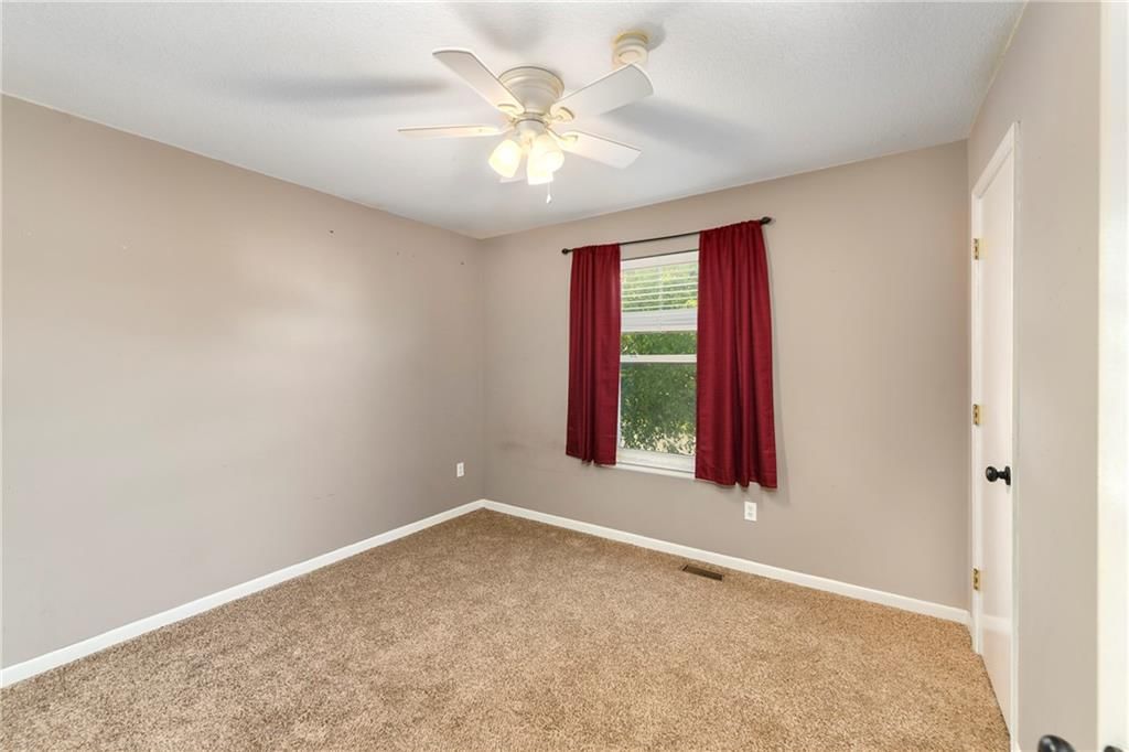 1104 N Viking Drive — photo 13