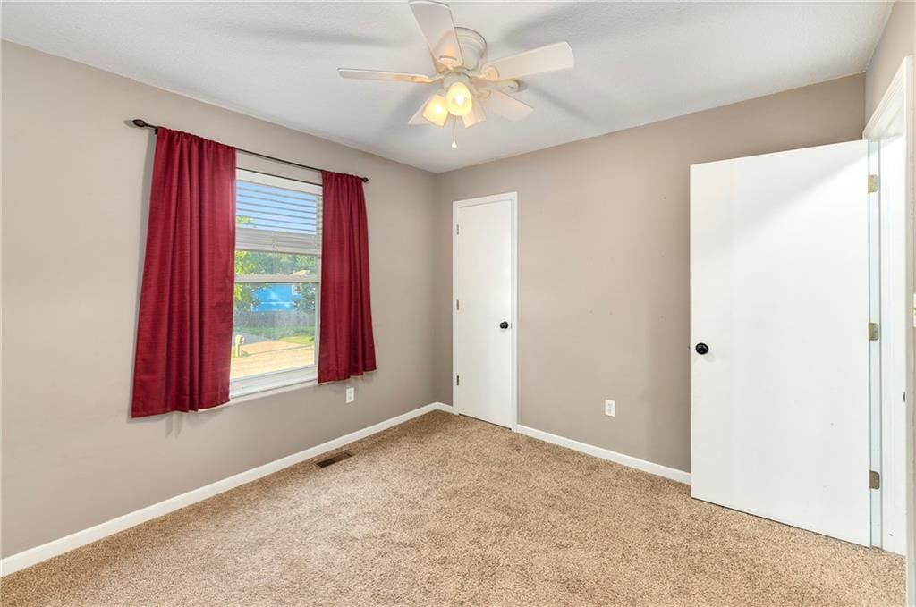 1104 N Viking Drive — photo 14