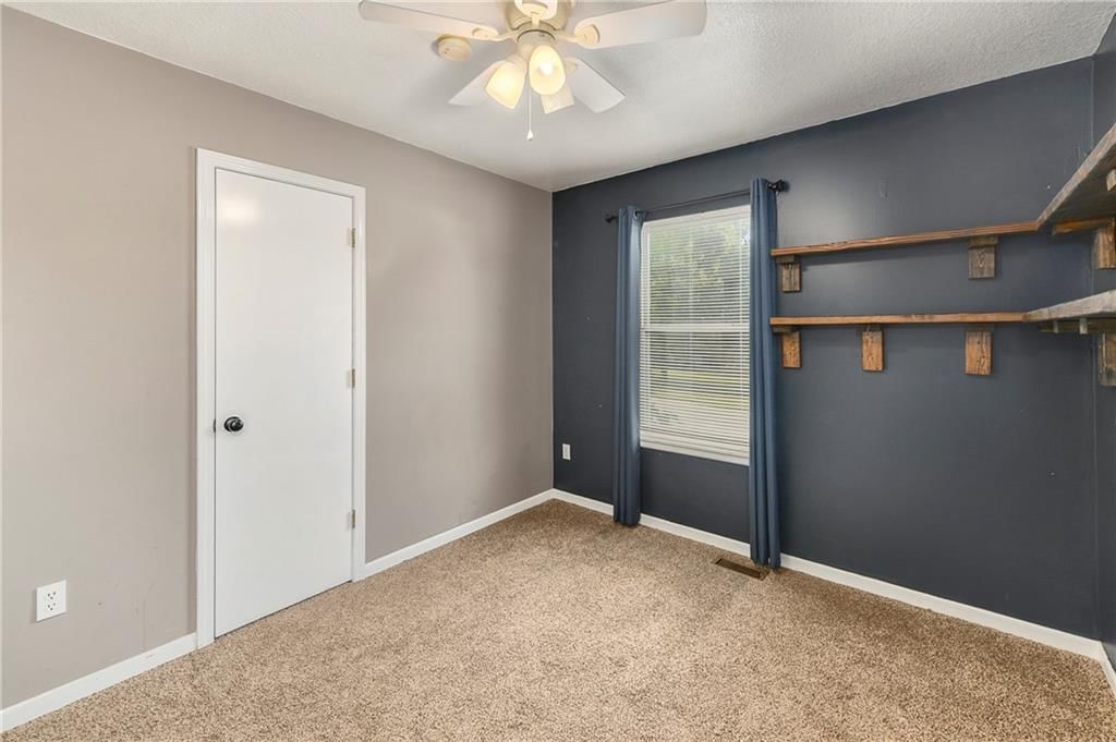 1104 N Viking Drive — photo 17