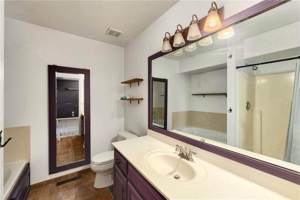 1104 N Viking Drive — photo 21